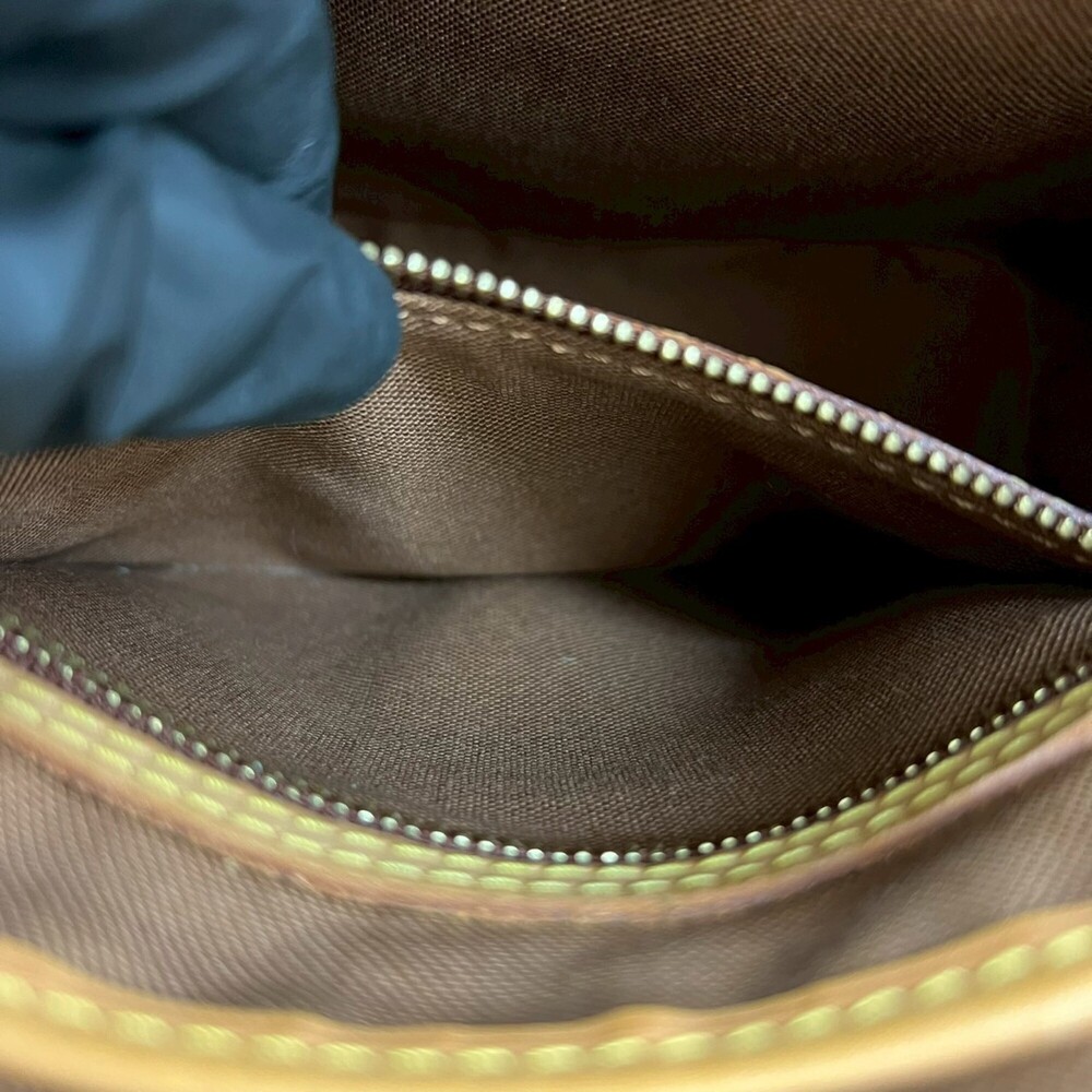 LOUIS VUITTON Authentic Brown Monogram Leather Tote Bag - Picture 10 of 10